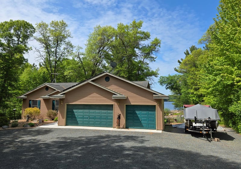 W6511 Andys Dr, Minong, WI 54859