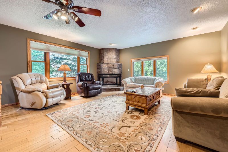 5959 373rd St, North Branch, MN 55056