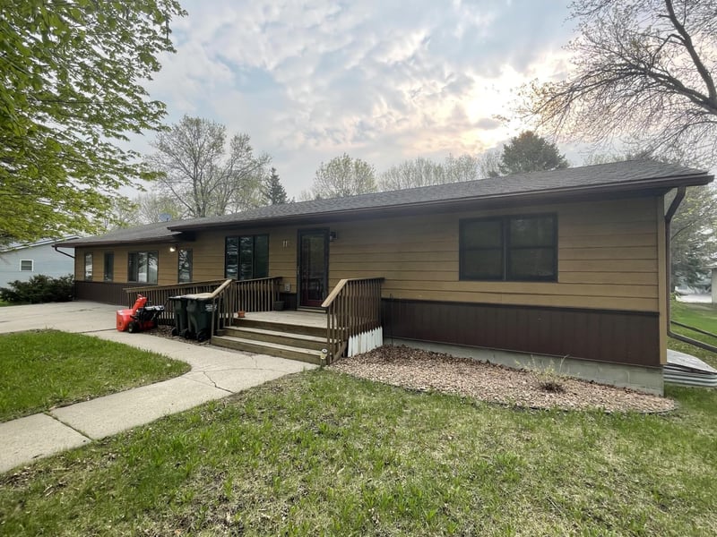 115 Nelson St S, Evansville, MN 56326
