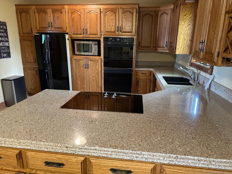 70 Lakeview Dr, Slayton, MN 56172