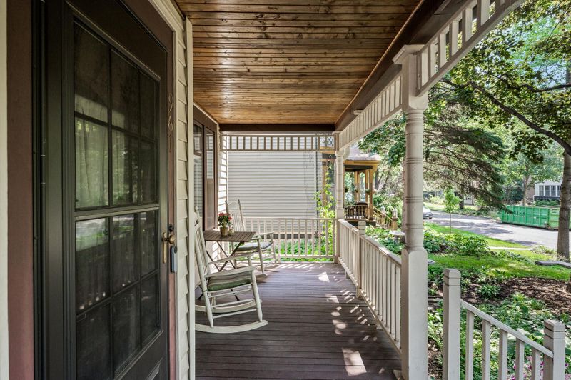 961 Ashland Ave, Saint Paul, MN 55104