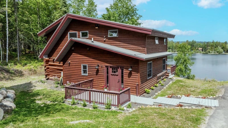1543 E Miners Dr, Ely, MN 55731