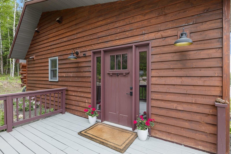 1543 E Miners Dr, Ely, MN 55731