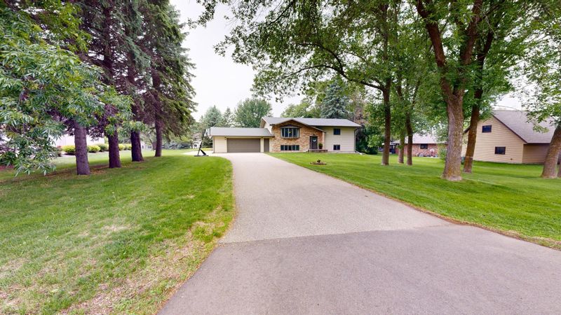3322 8th St NE, Willmar, MN 56201