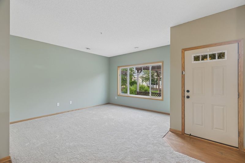 174 Shetland Ln, Lino Lakes, MN 55014