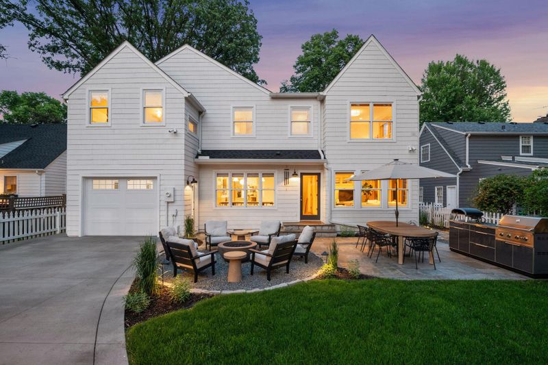 5524 Brookview Ave, Edina, MN 55424