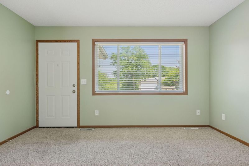 5144 Mallard Ln, Monticello, MN 55362