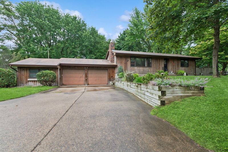 2820 Pilot Knob Rd, Eagan, MN 55121