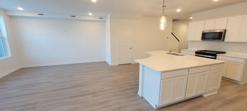 10384 Glacier Ln N, Maple Grove, MN 55369
