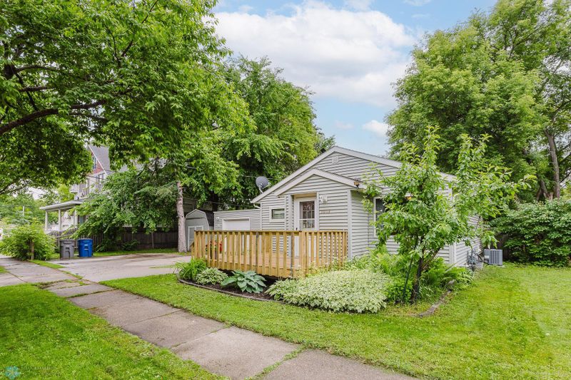 1019 3rd Ave N, Moorhead, MN 56560