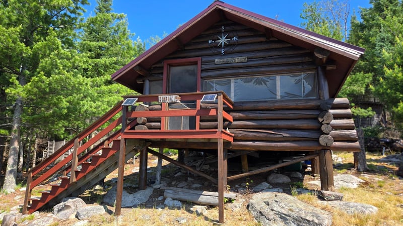 557 Wolf Point W, Crane Lake, MN 55725