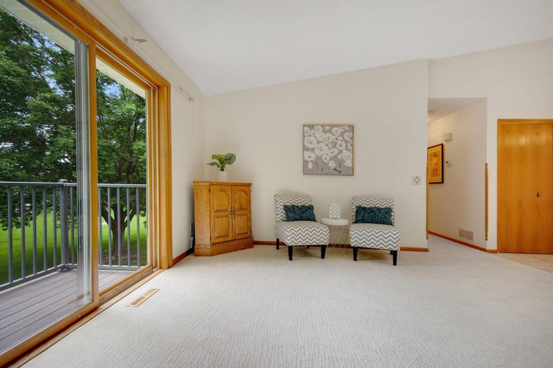 3278 Greenbrier St #3278D, Vadnais Heights, MN 55127