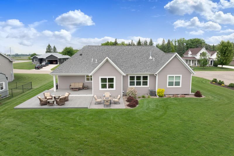 1425 Water Tower Pl, Owatonna, MN 55060