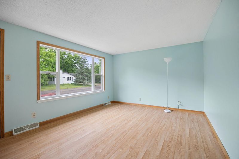 600 Freeman Ave S, Delano, MN 55328