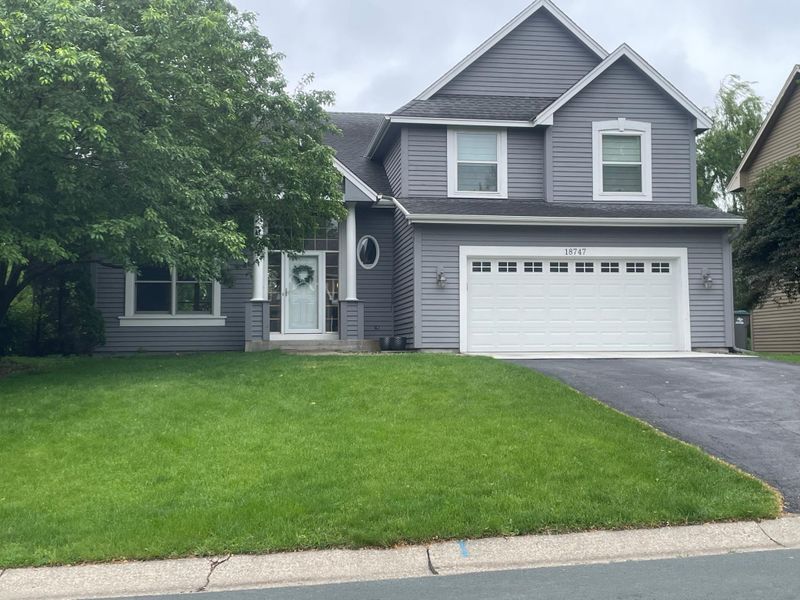 18747 Wynnfield Rd, Eden Prairie, MN 55347