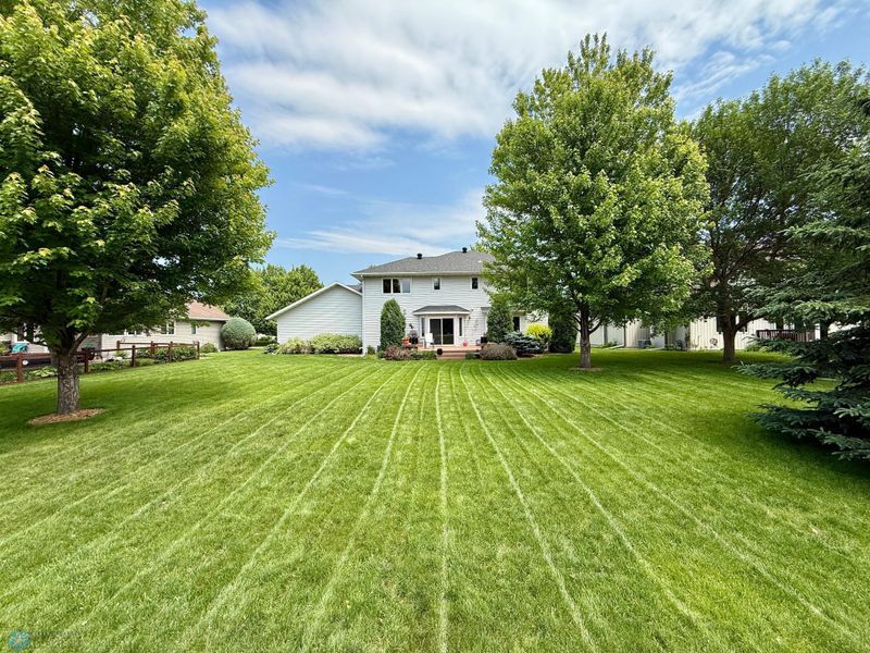 4127 S Rivershore Dr, Moorhead, MN 56560