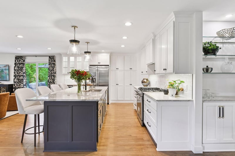 3930 Cottage Ln, Minnetonka, MN 55305