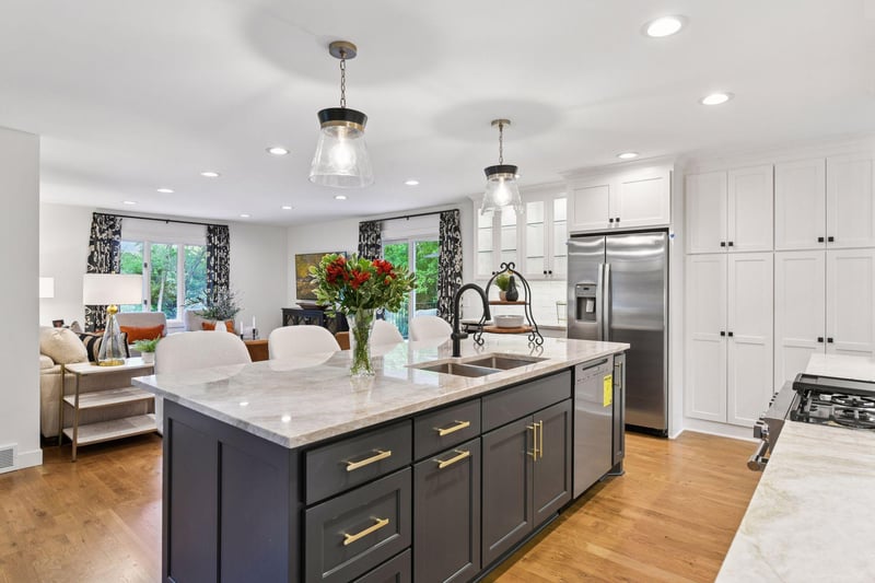 3930 Cottage Ln, Minnetonka, MN 55305