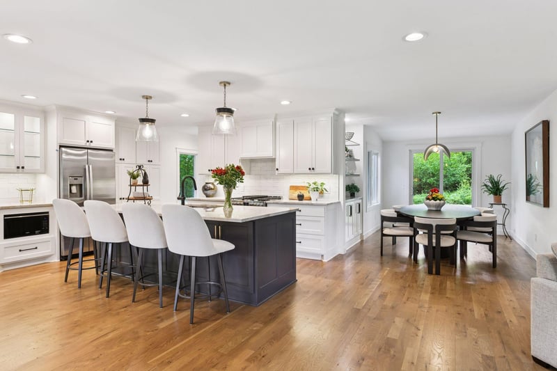 3930 Cottage Ln, Minnetonka, MN 55305