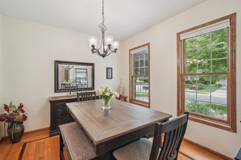 16931 Hanover Ln, Eden Prairie, MN 55347