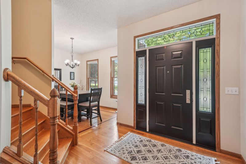 16931 Hanover Ln, Eden Prairie, MN 55347