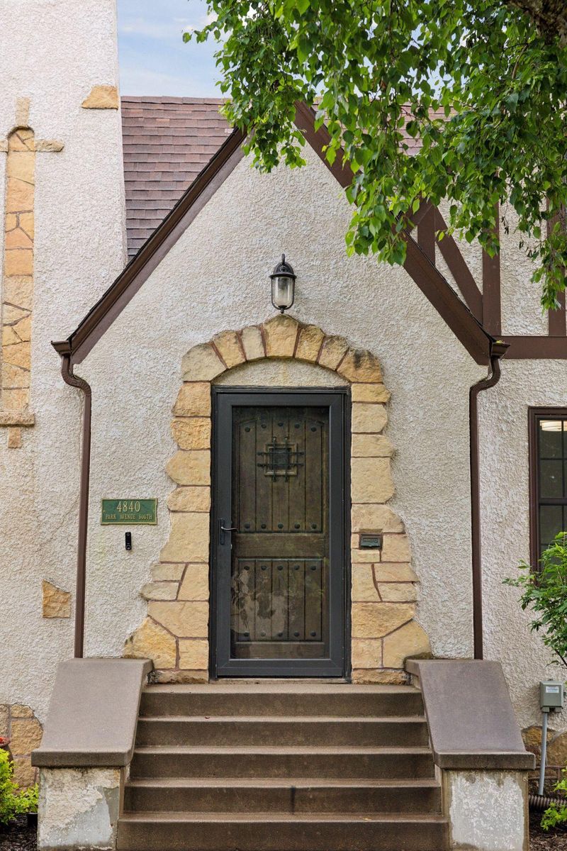 4840 Park Ave, Minneapolis, MN 55417