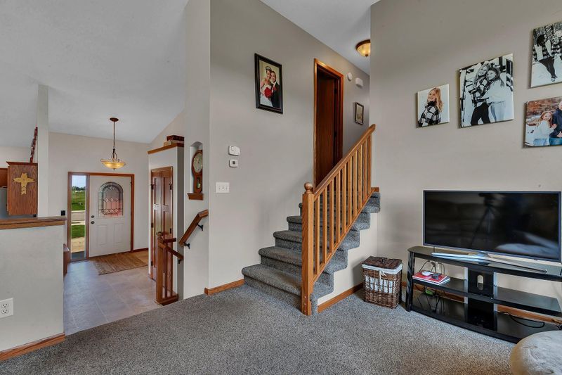 113 Rookery Dr, Cold Spring, MN 56320