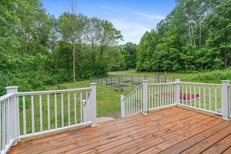 310 90th St, Clear Lake, WI 54005