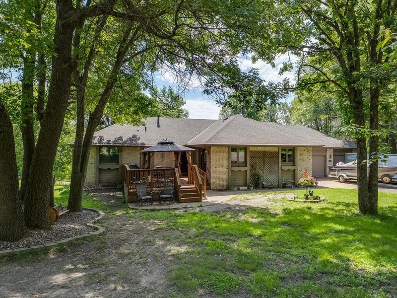 18241 Dahlia St NW, Cedar, MN 55011