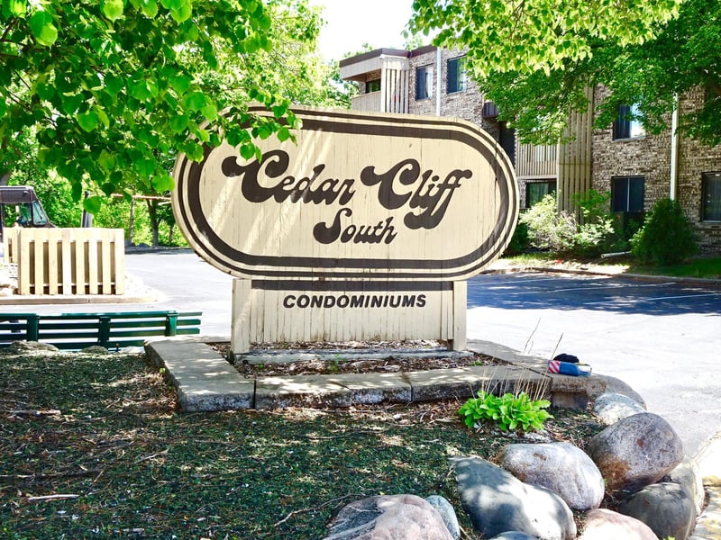 9400 Old Cedar Ave S #318, Bloomington, MN 55425