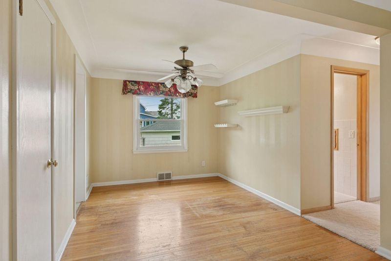 6116 Penn Ave S, Minneapolis, MN 55419