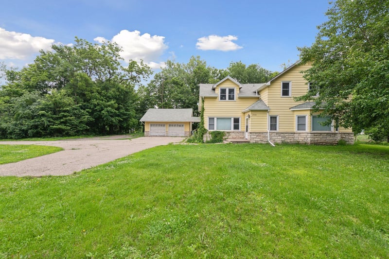 25485 Highway 7, Excelsior, MN 55331