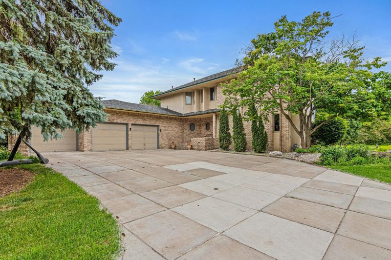 3817 Dunbar Ct N, Brooklyn Park, MN 55443