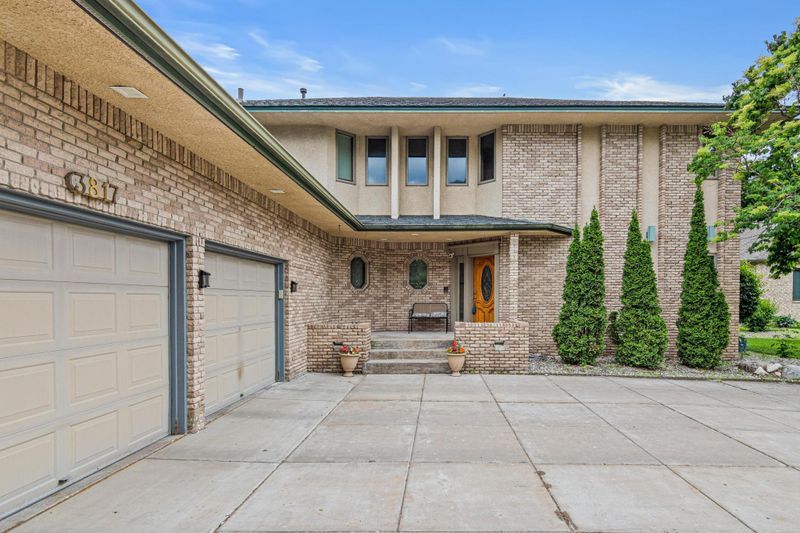 3817 Dunbar Ct N, Brooklyn Park, MN 55443