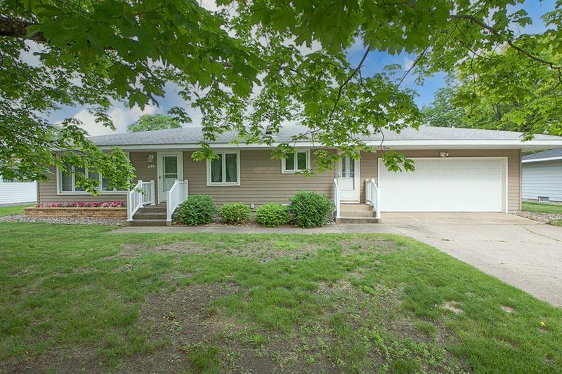 905 24th Ave N, Saint Cloud, MN 56303