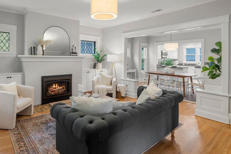 141 Rustic Lodge W, Minneapolis, MN 55419