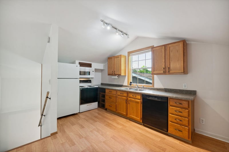 5578 N Cloquet Rd, Duluth, MN 55810