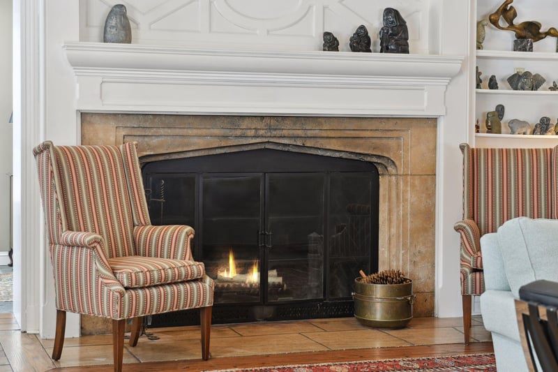 11155 Mill Rn, Minnetonka, MN 55305
