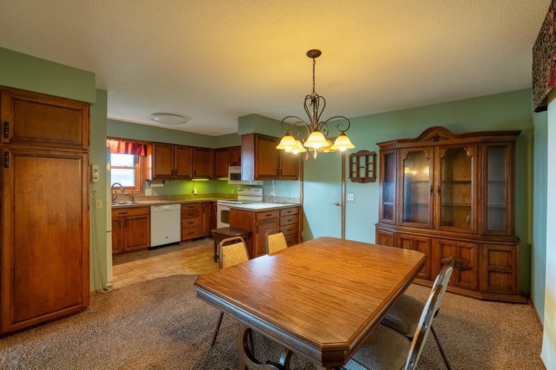 11 Mill Ave, Minnesota Lake, MN 56068