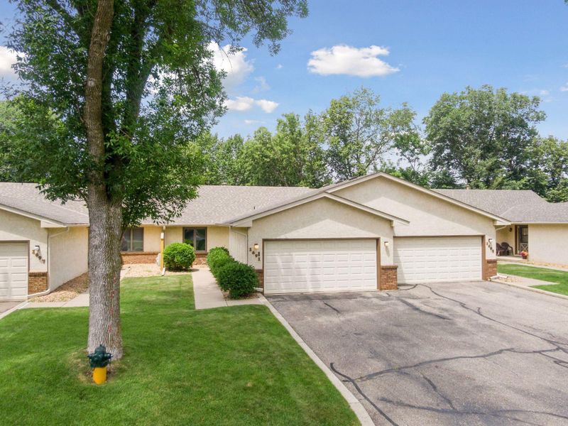 1691 6th Ave W, Shakopee, MN 55379