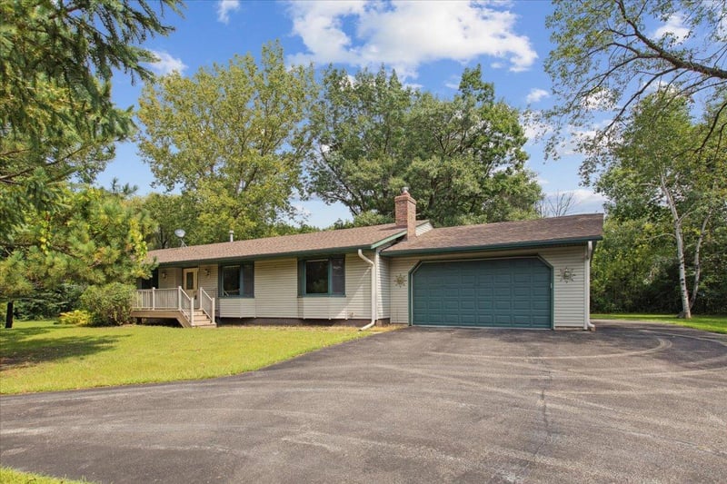 20430 Rhoda Ave, Welch, MN 55089