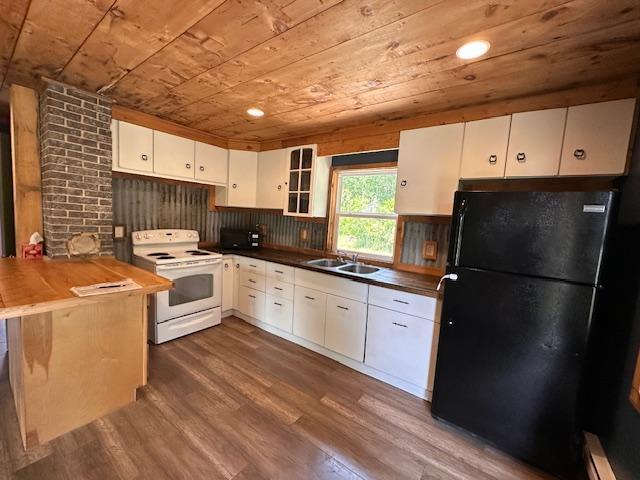 4623 Salo Rd, Embarrass, MN 55732