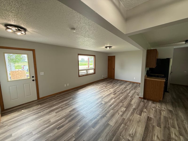 520 Milkyway St N, Cosmos, MN 56228