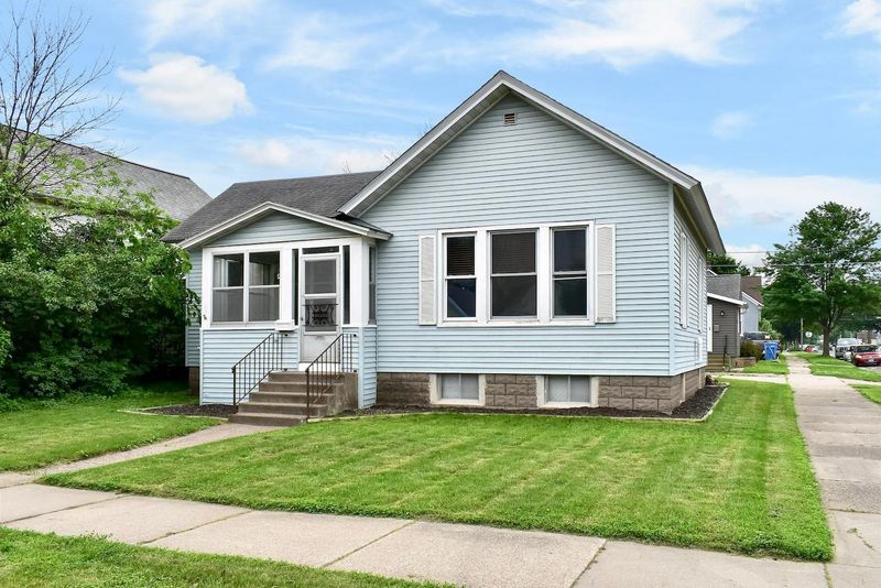 579 W 4th St, Winona, MN 55987