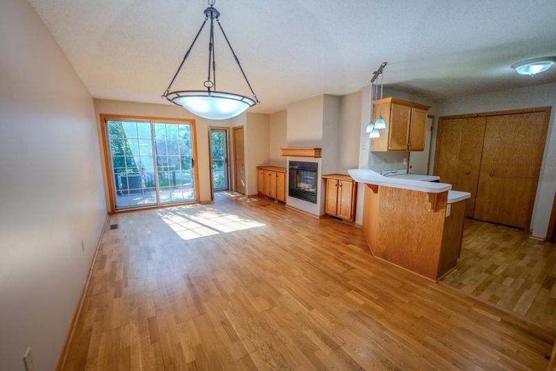 1865 Donegal Dr #3, Woodbury, MN 55125
