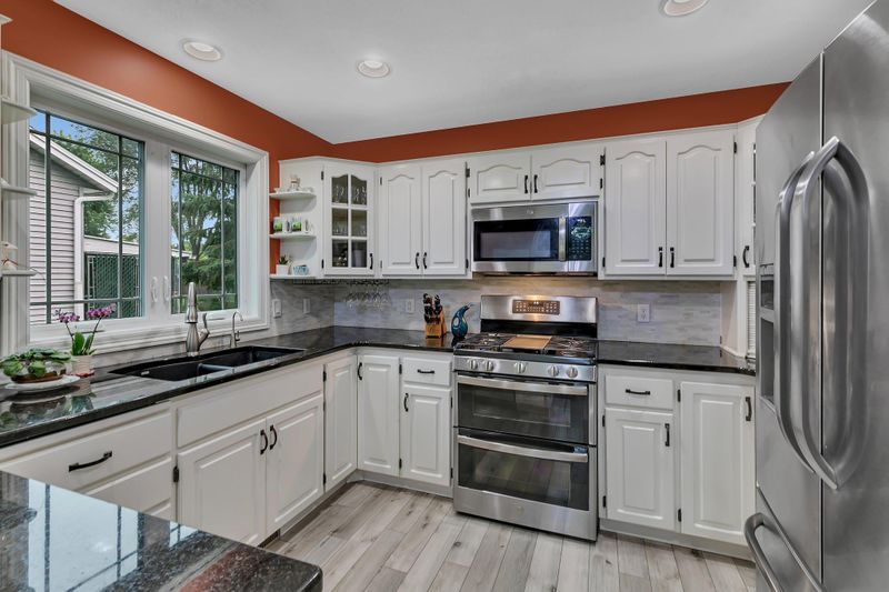 922 21st St SE, Saint Cloud, MN 56304