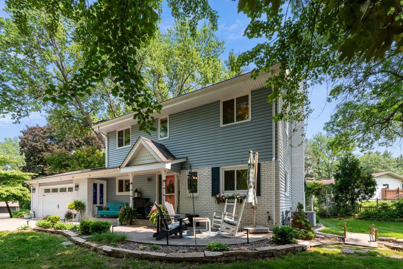 2068 Thorndale Ave, New Brighton, MN 55112