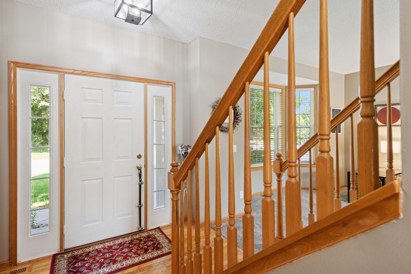 13186 Elderberry Ct, Apple Valley, MN 55124