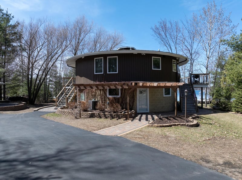 1117 E Lake Dr, Shell Lake, WI 54871
