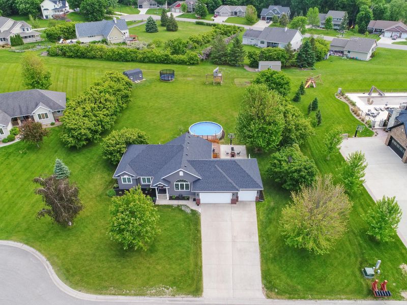 2396 Highland Ct SW, Alexandria, MN 56308